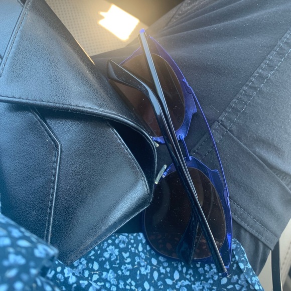 Dior Sunglasses - Picture 6 of 6